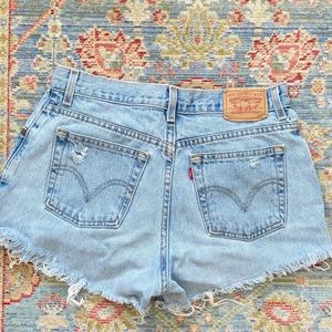 vintage levi’s 550 cutoff shorts